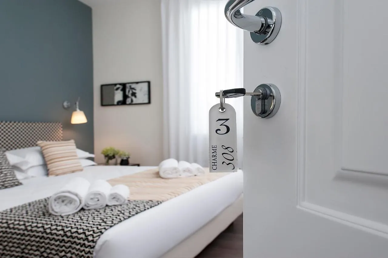 Charme 308 Hotel Rome 2*,